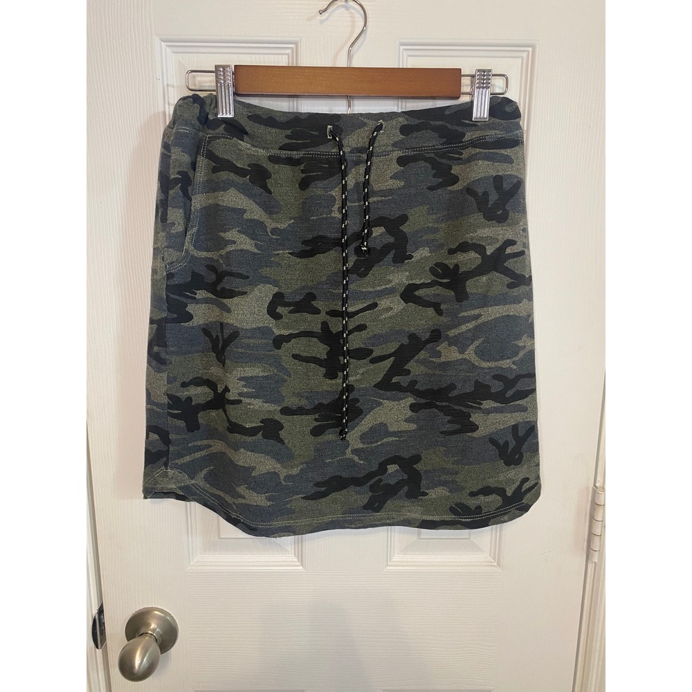 Sundry Camo French Terry Mini Skirt Size 2 Green Black Drawstring‎ Pockets Soft